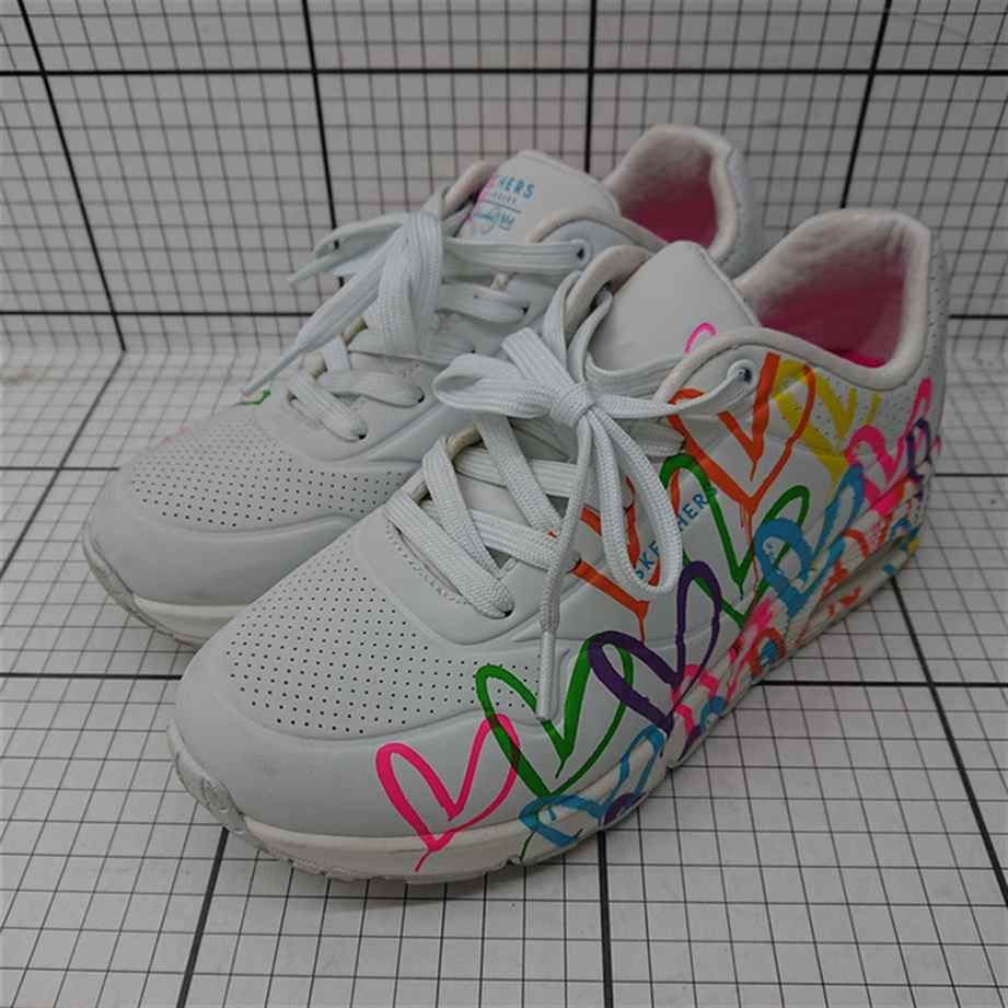 ◇ Θ スケッチャーズ SKECHERS 177981 ハート柄スニーカー ホワイト系