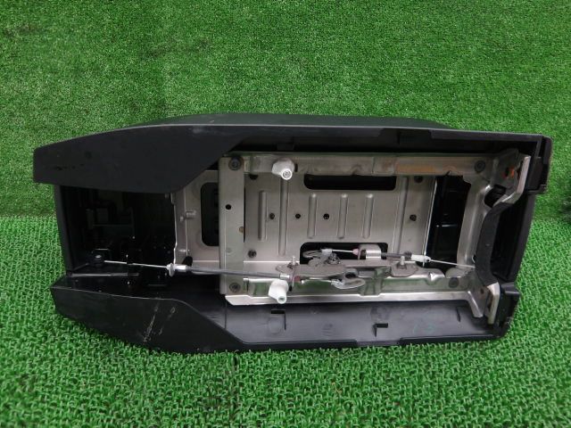 1FR1076 KFQ3 トヨタ エスティマ ACR50W/ACR55W アエラス 7人 センター