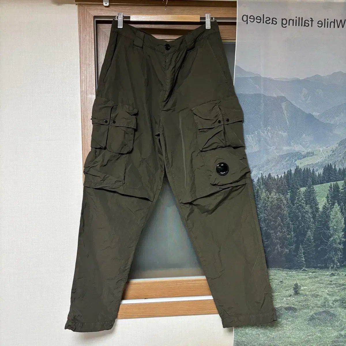 48 C.P. COMPANY シーピーカンパニー フラット ナイロン カーゴ パンツ 