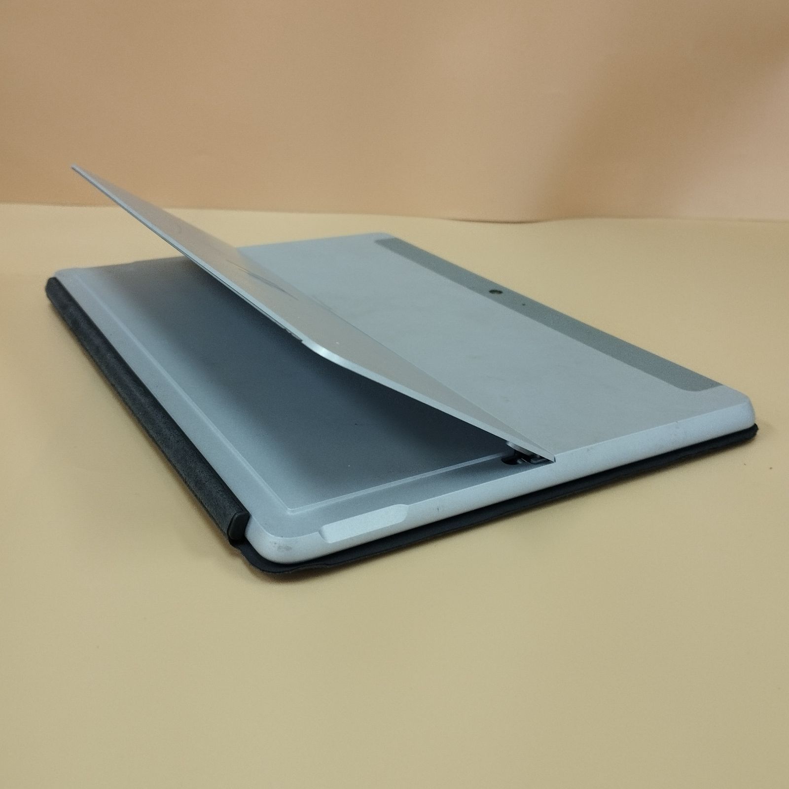 D35649】ジャンク ノートPC Microsoft Surface Go 1824 - メルカリ