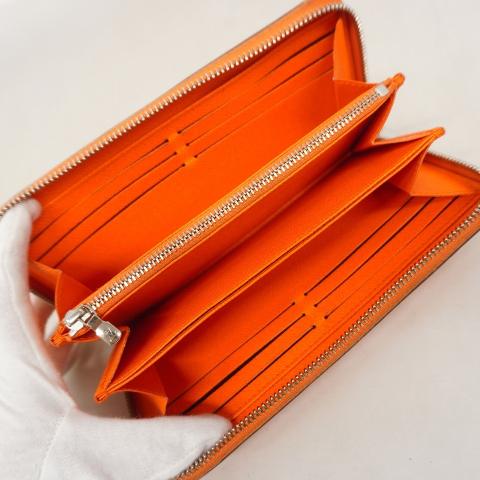 ルイ・ヴィトン(Louis Vuitton) ルイ・ヴィトン 長財布 エピ ジッピー