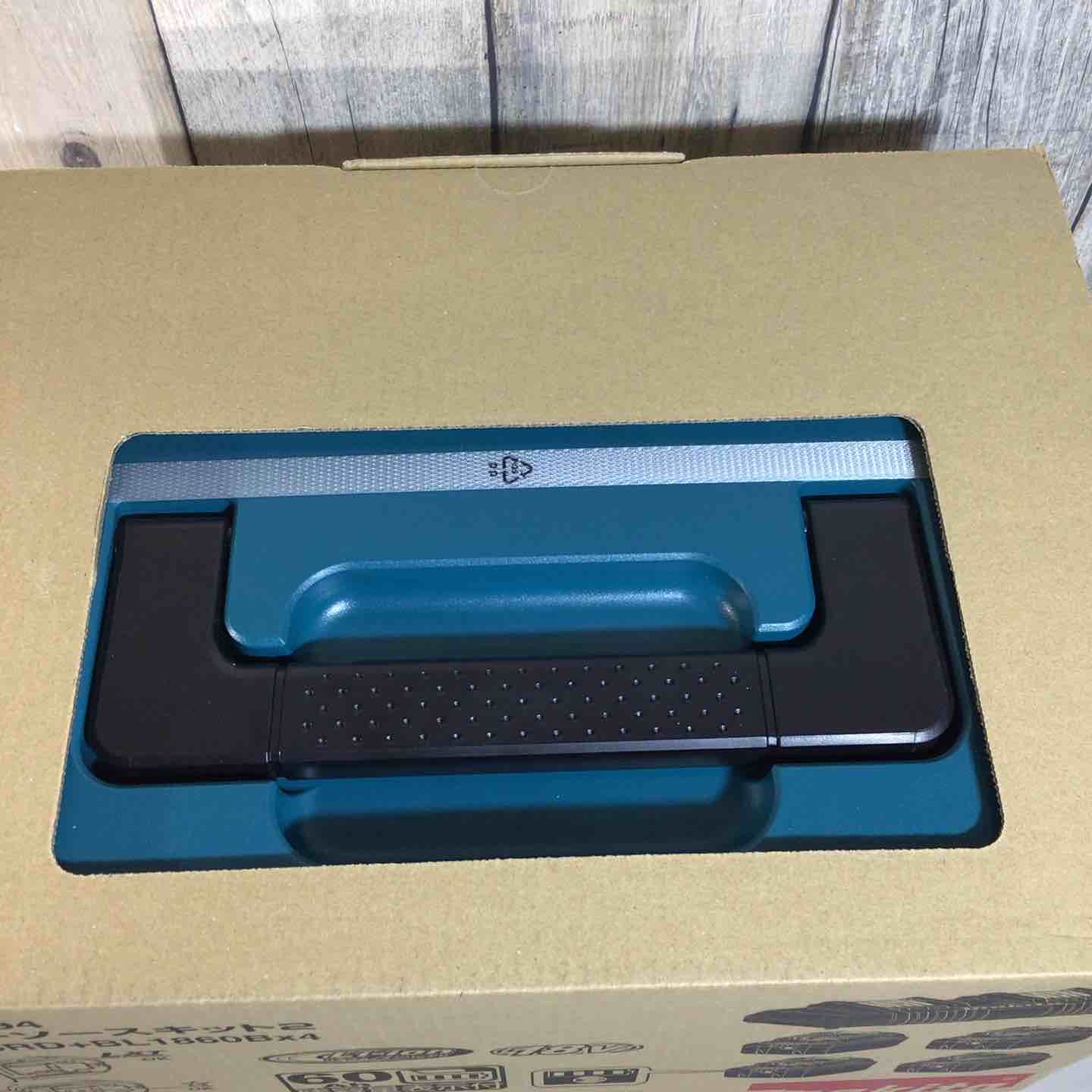 未使用品】 マキタmakita パワーソースキット2 A-67094 バッテリー 18V