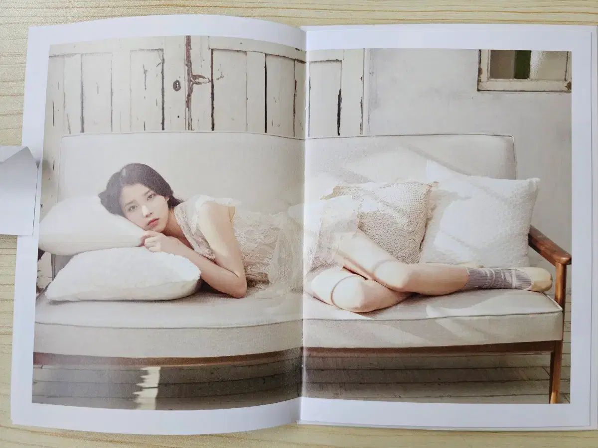 超レア) IU 日本 良い日 アルバム セット フルセット - メルカリ