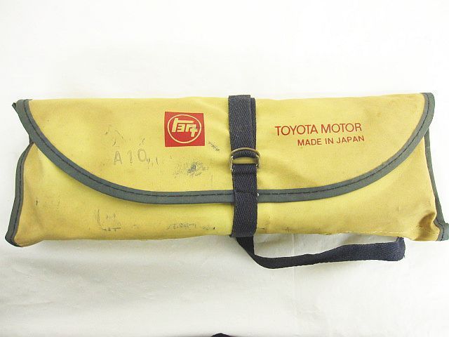 トヨタ純正 車載工具 TOYOTA MOTOR A10 当時物 トヨタ旧ロゴ スパナ プライヤー タイヤ止め 等 日本製 工001-0224-3