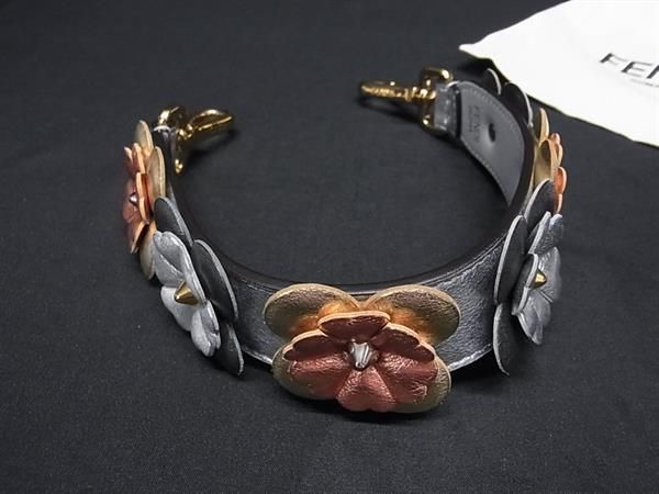 □極美品□ FENDI フェンディ ストラップユー レザー バッグ用
