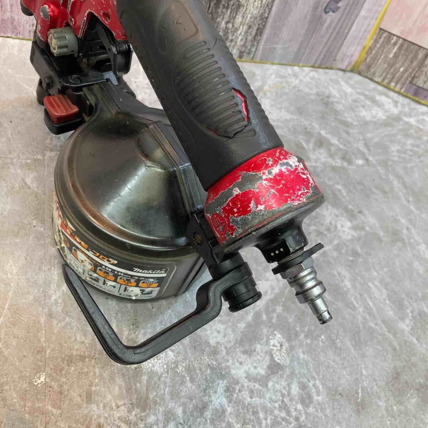 ☆マキタ(makita) 高圧エア釘打ち機 AN510H【八潮店】 - メルカリ