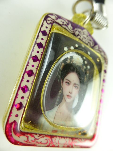 タイ呪物 呪符 ジンジョークカオハン 九尾の狐 プラクルアンネックレス