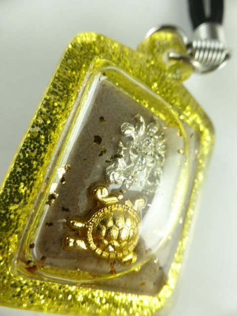 タイ呪物 呪符 ジンジョークカオハン 九尾の狐 プラクルアンネックレス