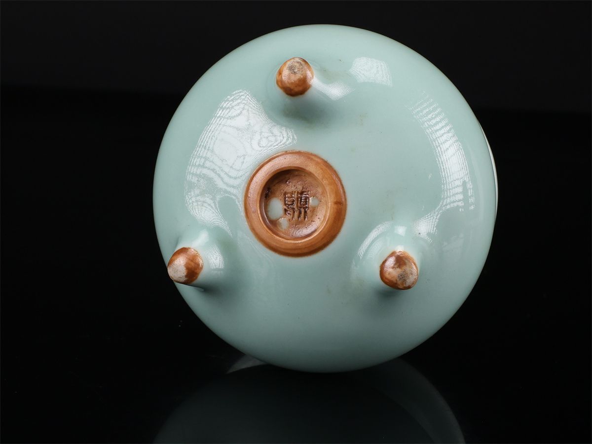 真葛香山】 宮川香山 青磁獅子摘 香炉／箱付 蓋縁のかけありN！CP578