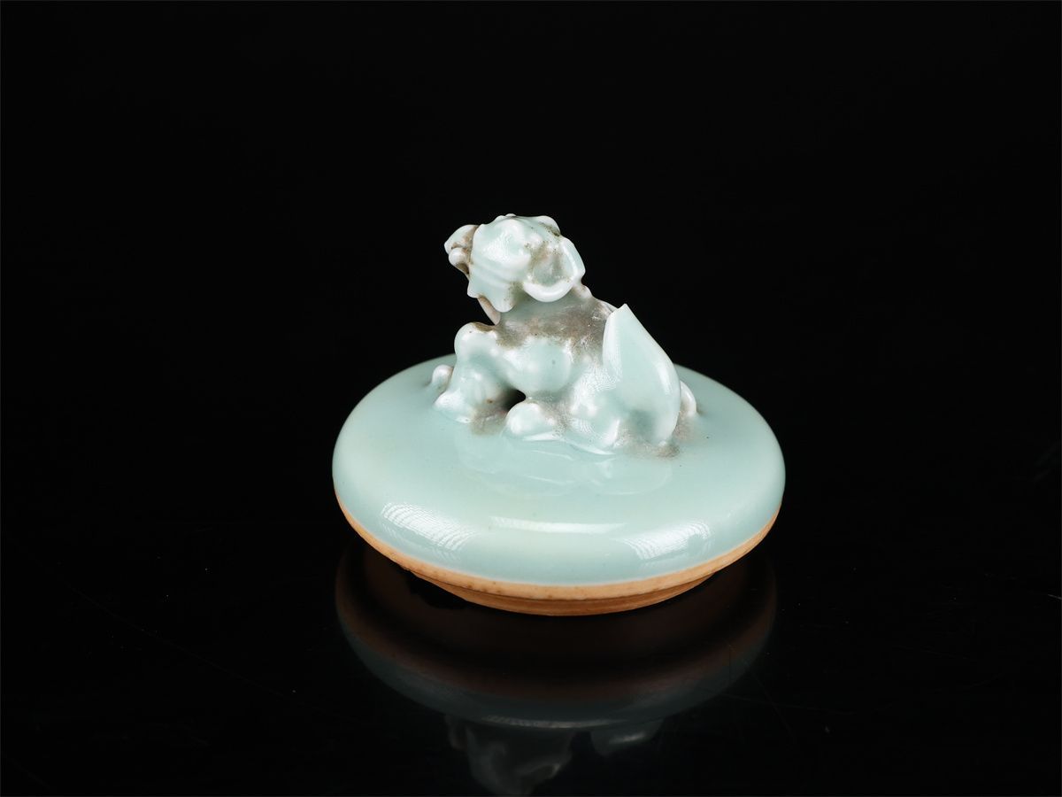 真葛香山】 宮川香山 青磁獅子摘 香炉／箱付 蓋縁のかけありN！CP578