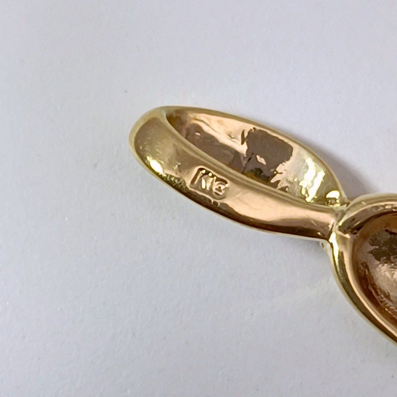 18金 K18 男女兼用 猫 キャット ネックレストップ 1.44g Z114 - メルカリ