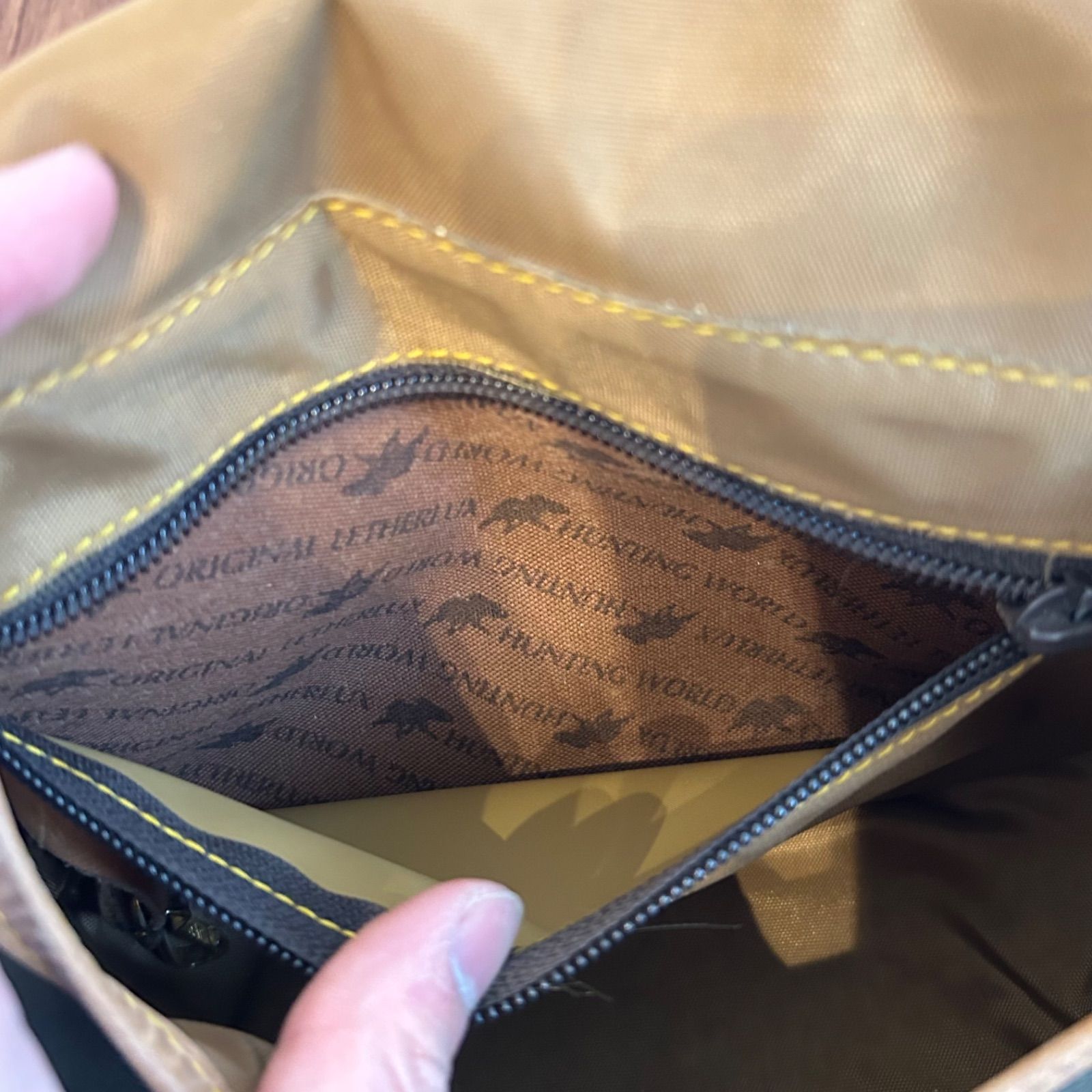 イタリア製 HUNTING WORLD ハンティングワールド ショルダーバッグ