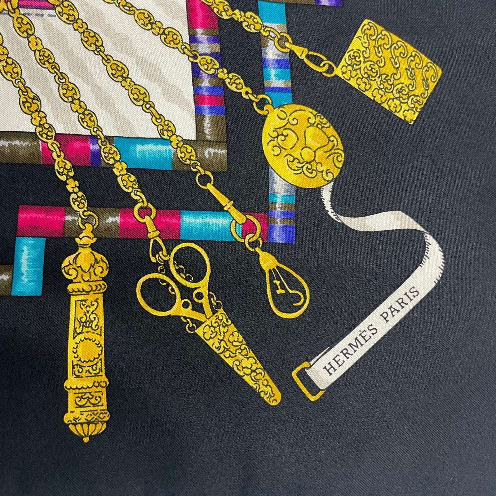 美品 HERMES エルメス スカーフ シルク カレ90 Petite main お針子さん