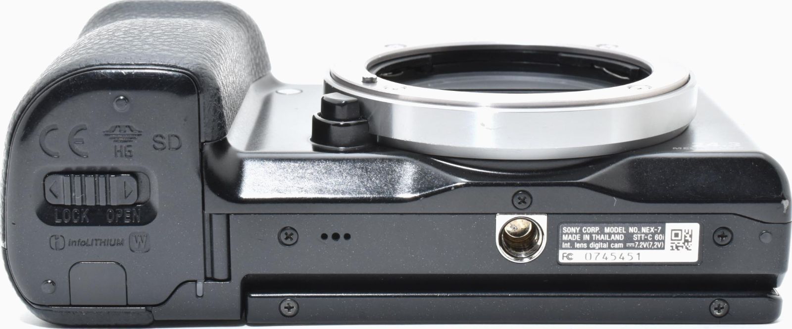 B24[7392A]27 ソニー SONY α NEX-7 ボディ 【ショット数 19,558回