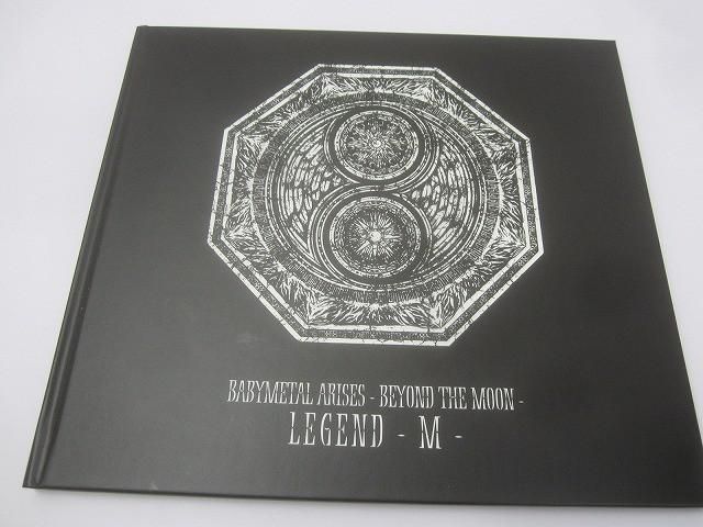 BABYMETAL ARISES -BEYOND THE MOON- LEGEND -M- Blu-ray 中古品