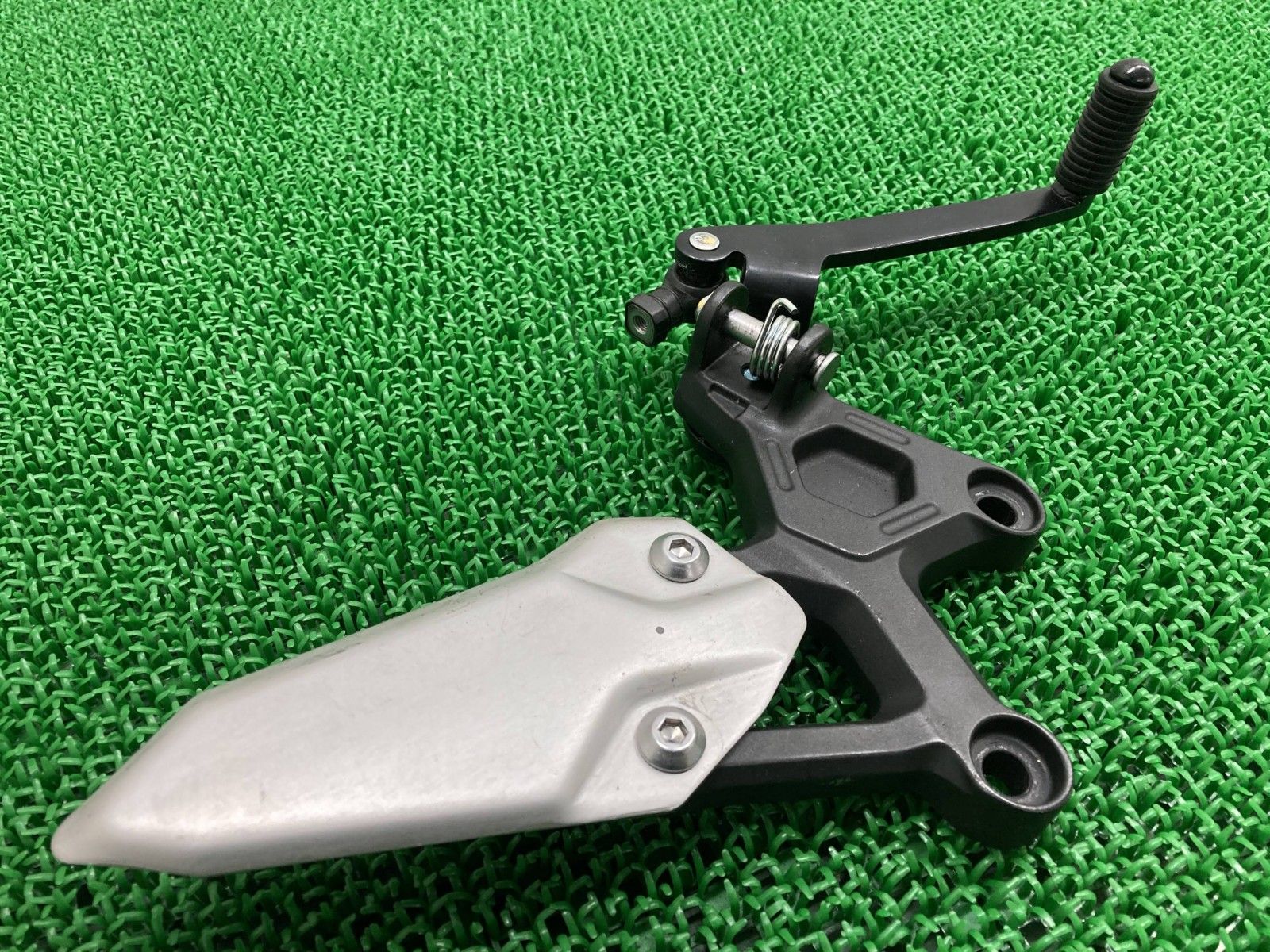 ZX-25R ステップ 左 SKT カワサキ 純正 中古 バイク 部品 ZX250E