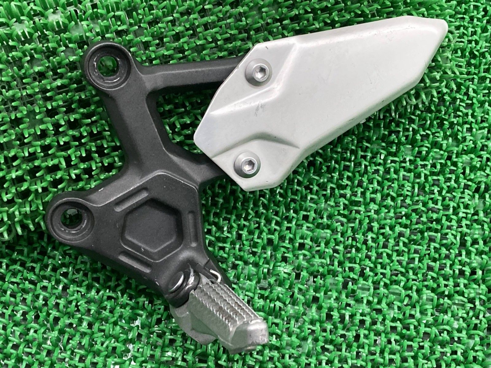 ZX-25R ステップ 左 SKT カワサキ 純正 中古 バイク 部品 ZX250E