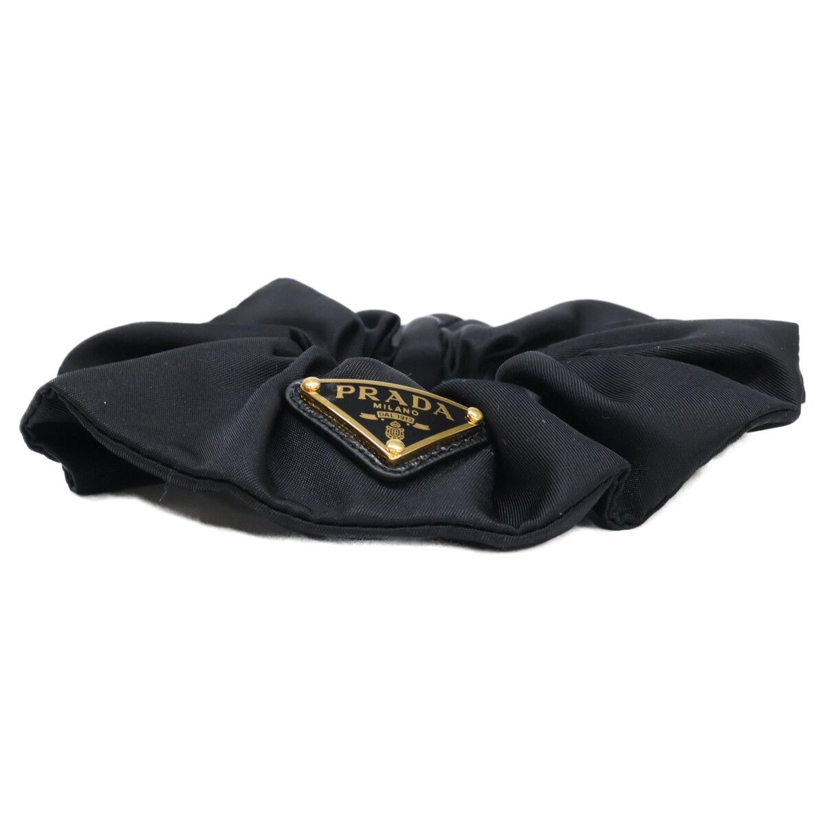 PRADA プラダ 【美品】1IF015 Re-Nylon トライアングルロゴ シュシュ