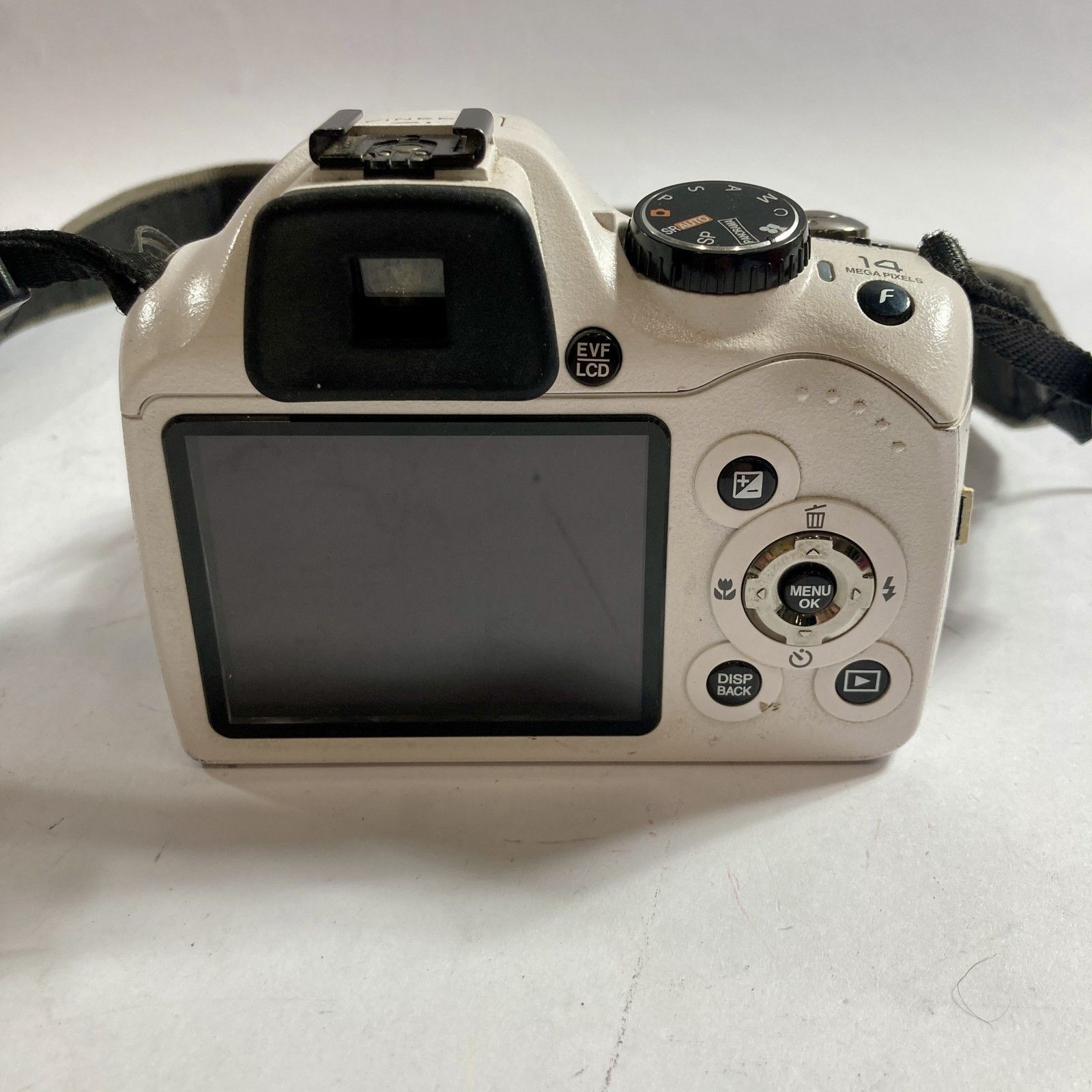 ☆ FUJIFILM 富士フィルム デジタルカメラ FinePix SL300 ホワイト