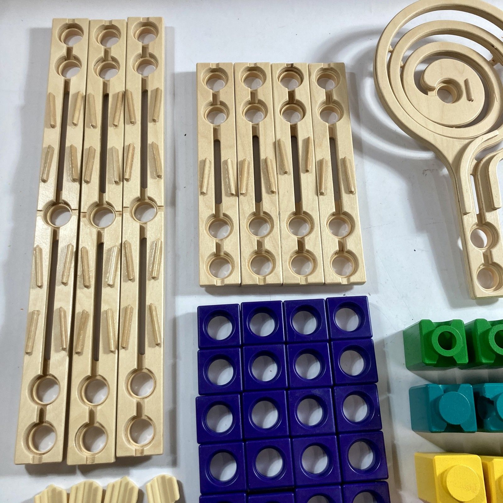 ☆ BorneLund ボーネルンド クアドリラ・ツイスト＆レールセット