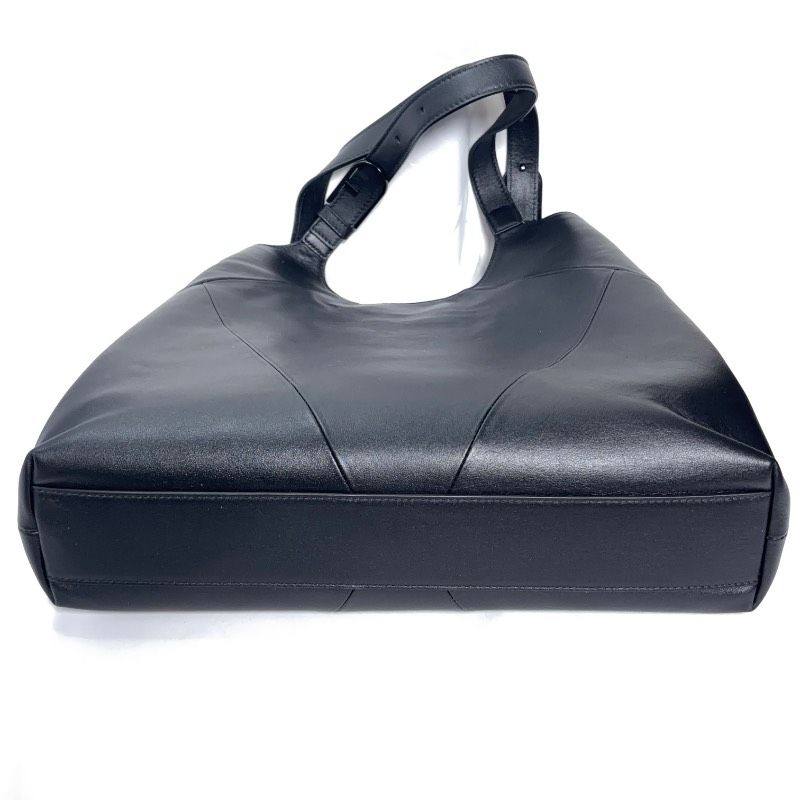 美品 未使用に近い状態です FURLA フルラ FLOW XL トートバッグ フロウ 