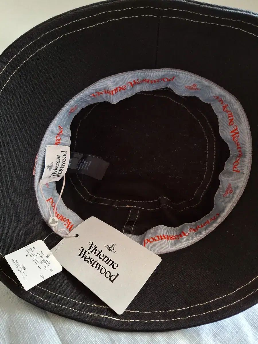 Vivienne Westwood ヴィヴィアン・ウエストウッド ブラック バケット