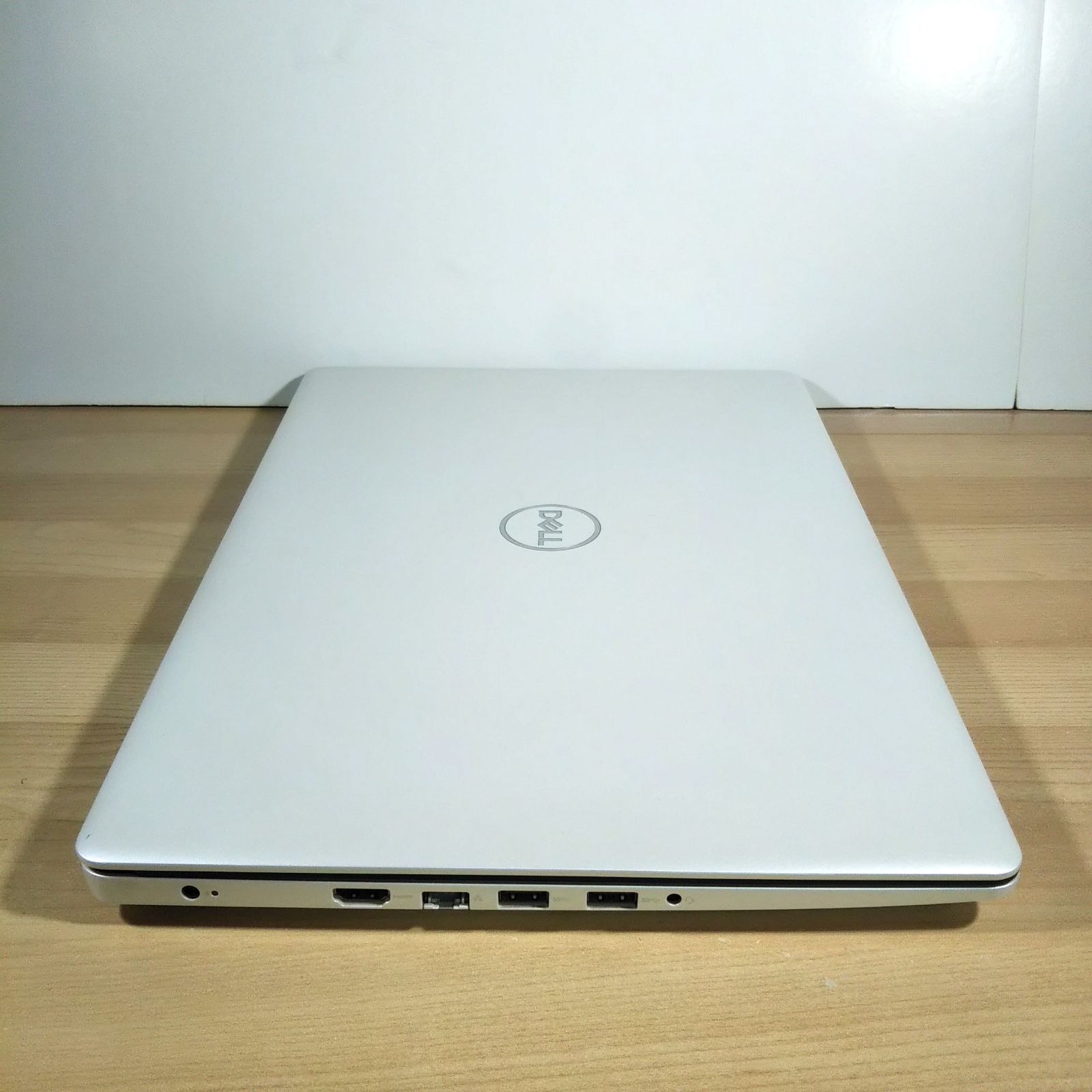 DELL inspiron 15 3580 CPU:Core i3 8145U（第8世代） ディスプレイ