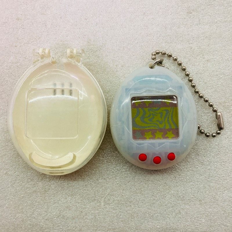 ケース付き】【動作確認済み】たまごっち 新種発見!!たまごっち クリア