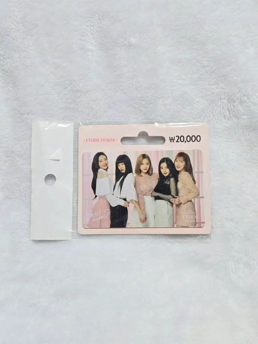Red Velvet(レッドベルベット・レドベル) ETUDE(エチュード)ハウス