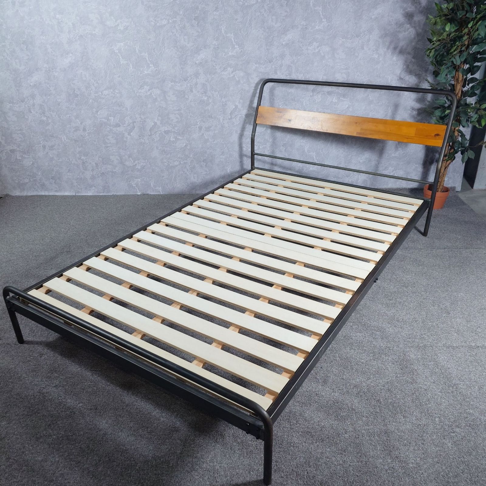 a・depeche ア・デペシュ socph ソコフ セミダブルベッドフレーム