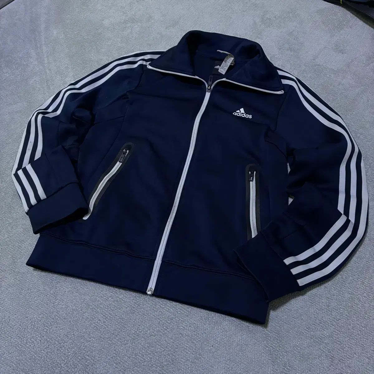 adidas ネイビー ジャージ 3本ライン 90 adidas ネイビー ジャージ 3本 