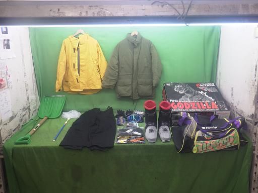 ラジコン初代ゴジラ スキーウェア スコップ