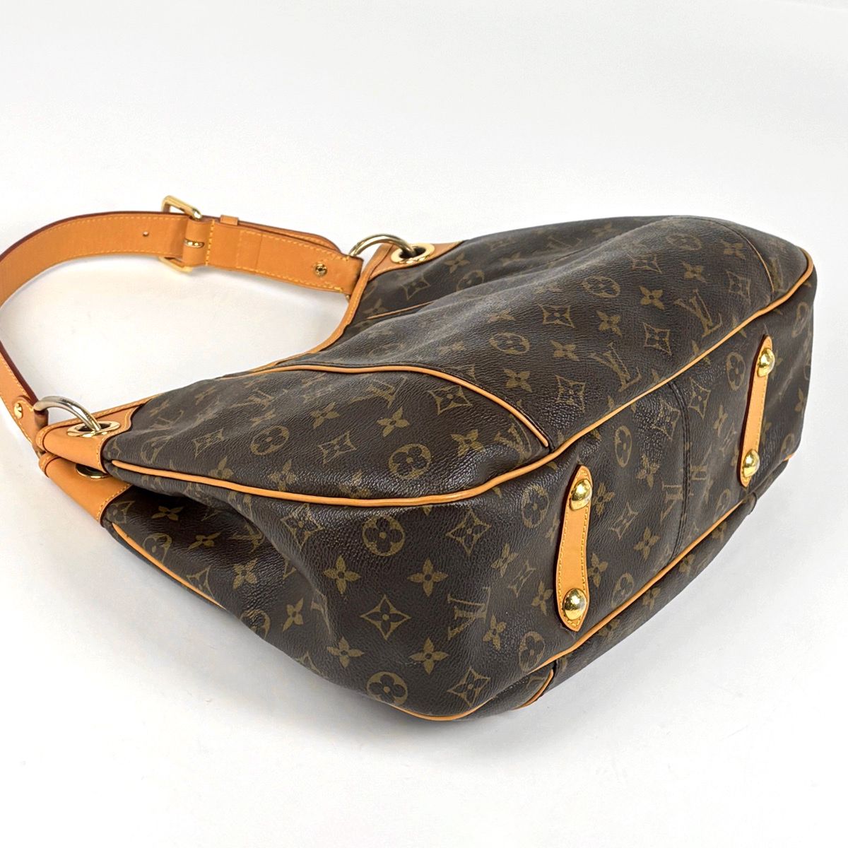 Buy from Japan Easily