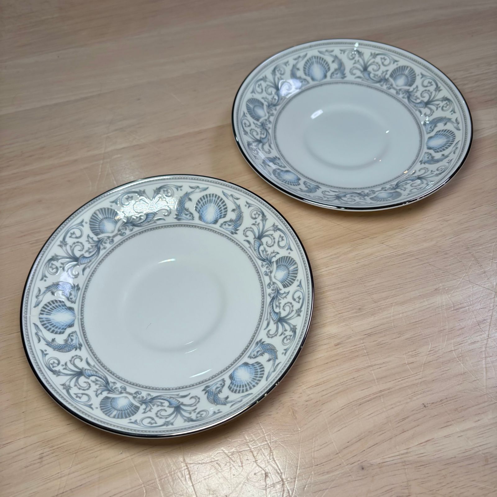 美品】ウェッジウッド ドルフィンホワイト ソーサー 2枚セット - メルカリ