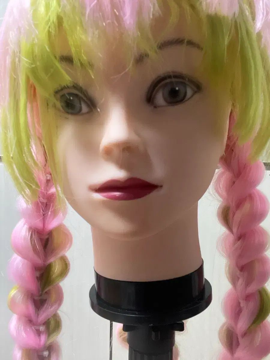 甘露寺 蜜璃 ウィッグ 含む フルセット - メルカリ