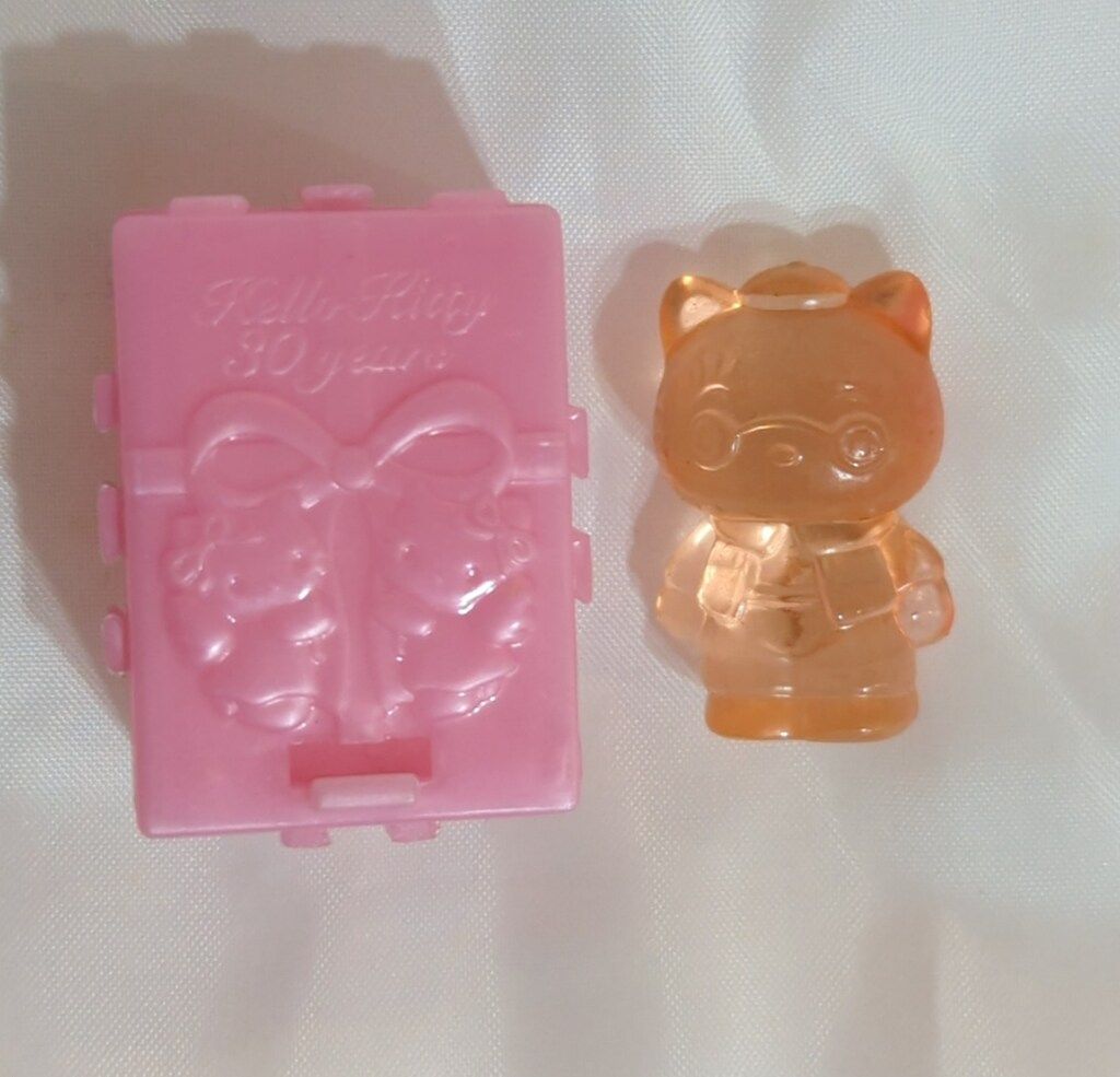 サンリオ ハローキティ&ミミィ30周年 ケース入りマスコット サンリオ