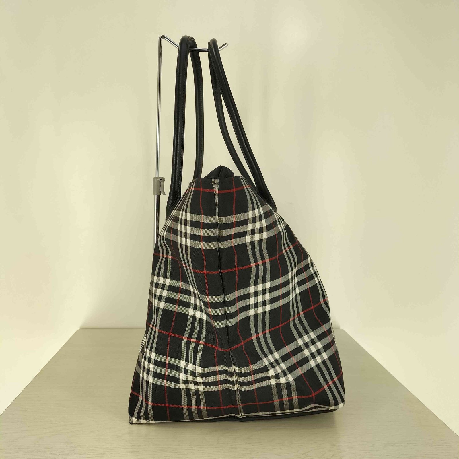 バーバリーズ BURBERRYS BLUE LABEL レザーハンドル ノバチェック 舟形