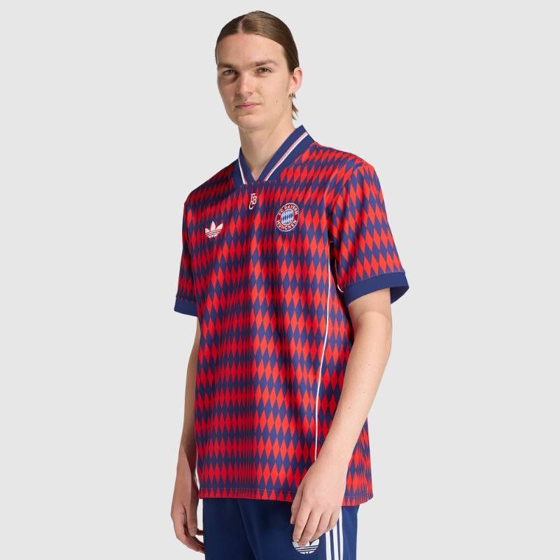 【送料無料・匿名配送】adidas Originals アディダスオリジナルス バイエルンミュンヘン 25/26 ライフスタイラー シャツ 半袖 赤 レッド 紺 ネイビー 新品 正規品 並行輸入 日本未発売