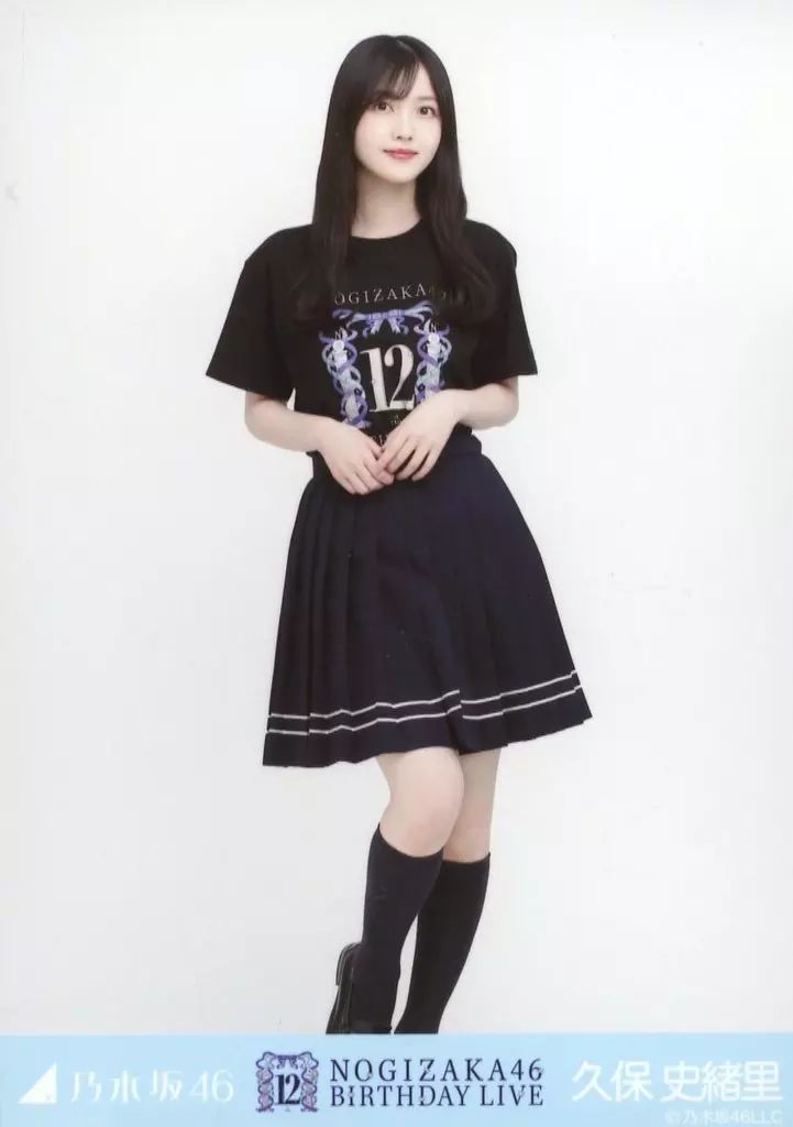 中古】生写真(乃木坂46) 久保史緒里/全身・「12thBDライブTシャツ