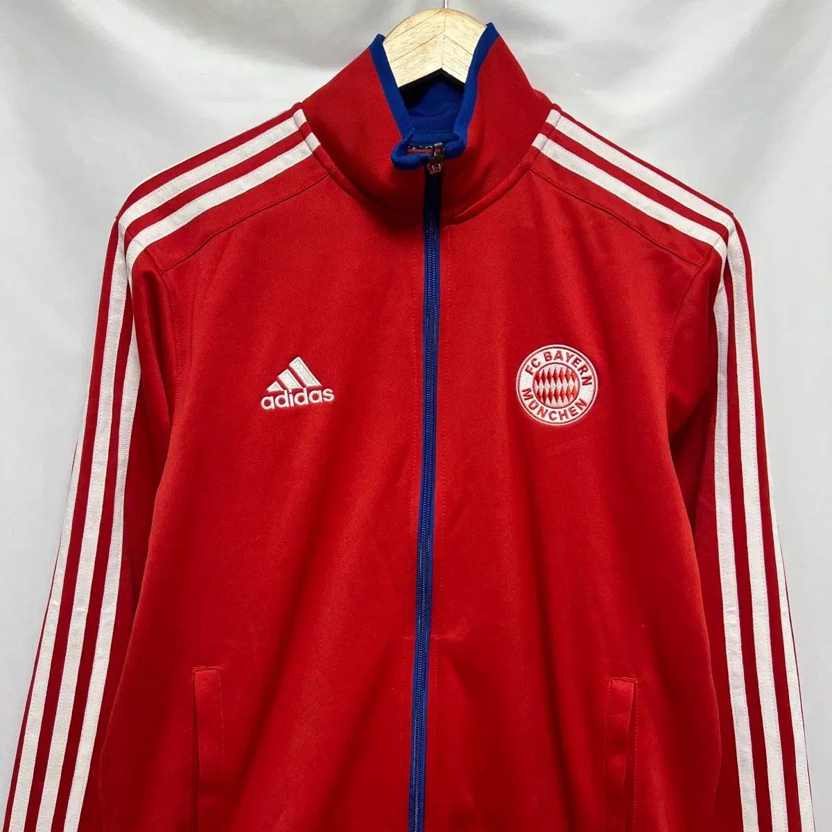 正規品/100 adidas アディダス FCバイエルン・ミュンヘン 1516 レッド