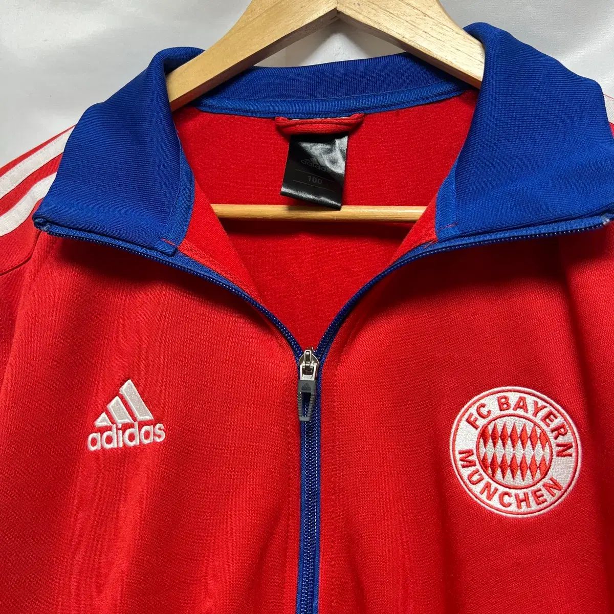 正規品/100 adidas アディダス FCバイエルン・ミュンヘン 1516 レッド