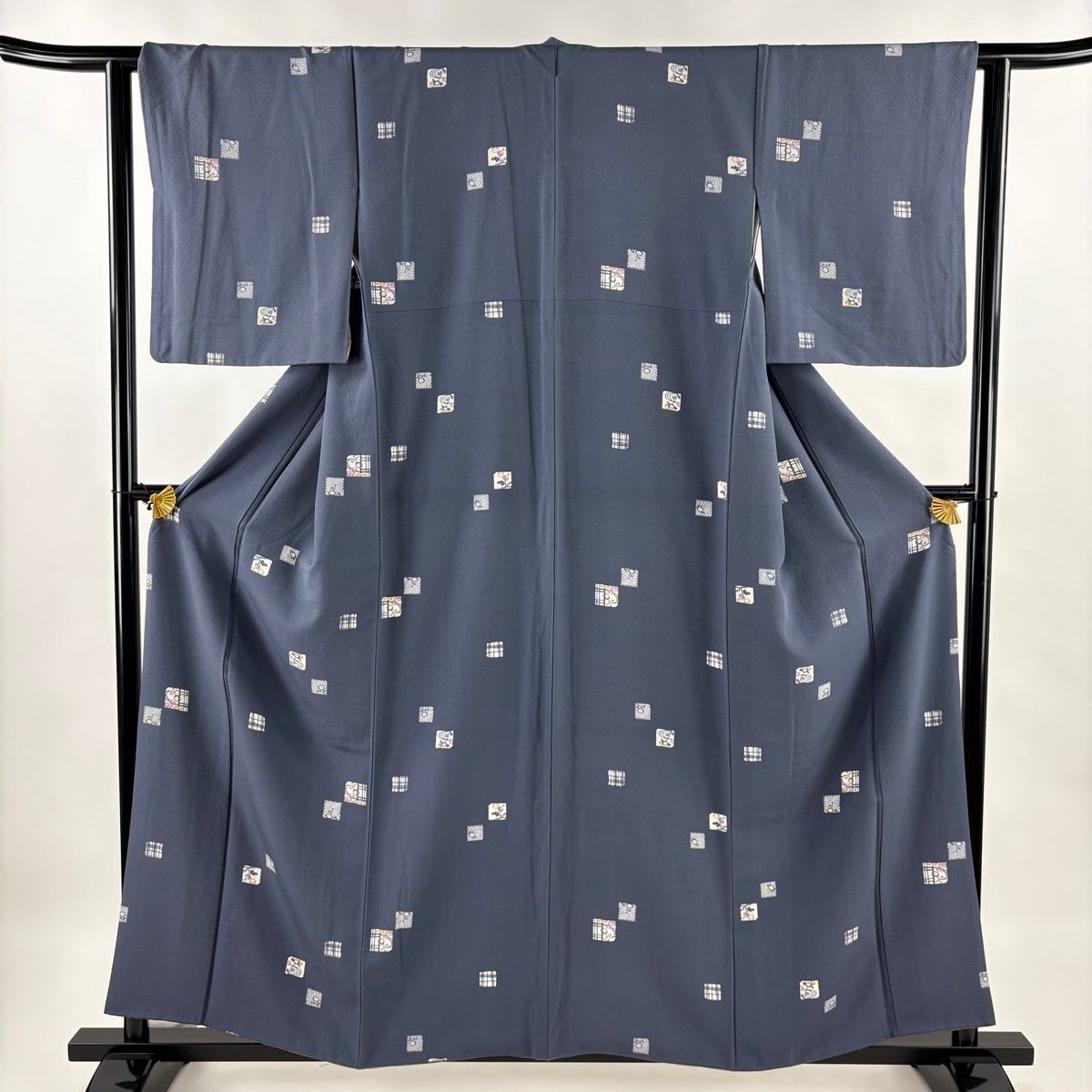 小紋 身丈157.5cm 裄丈63cm S 袷 万寿菊 色紙 青灰色 正絹 秀品 【中古