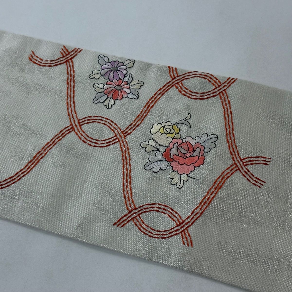 名古屋帯 優品 菊 牡丹 箔 刺繍 クリーム 正絹 【中古】 - メルカリ