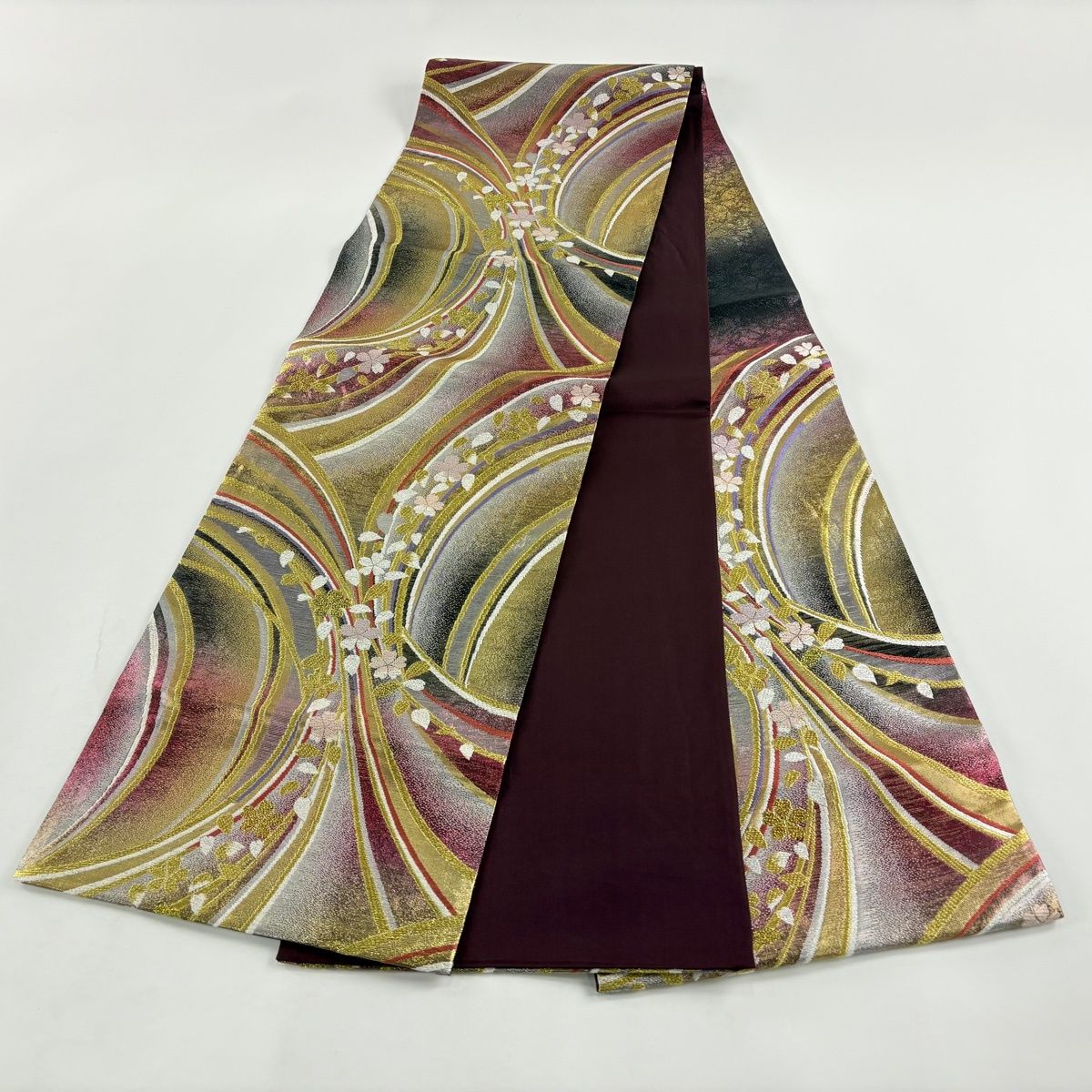 美品】 袋帯 秀品 鈴乃屋 桜 花びら 唐織 箔 金色 六通 正絹 【中古