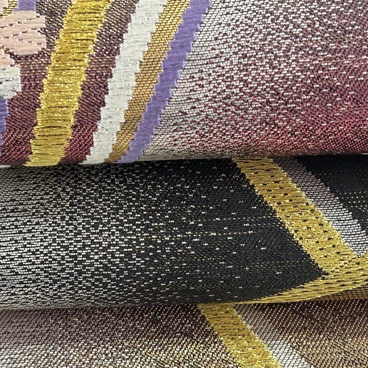 美品】 袋帯 秀品 鈴乃屋 桜 花びら 唐織 箔 金色 六通 正絹 【中古