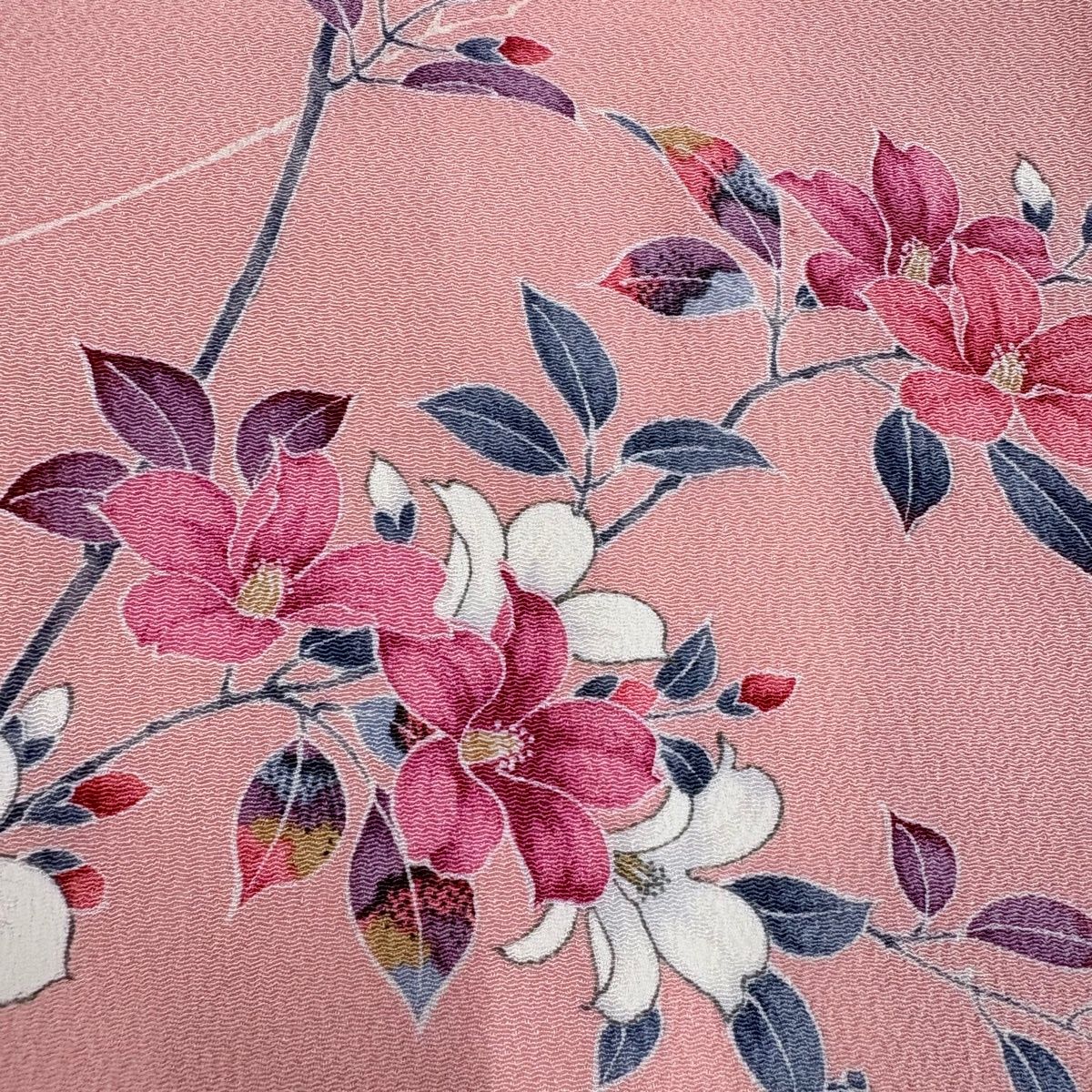 美品】 小紋 身丈165.5cm 裄丈65.5cm M 袷 枝花 童 縮緬 ピンク 正絹