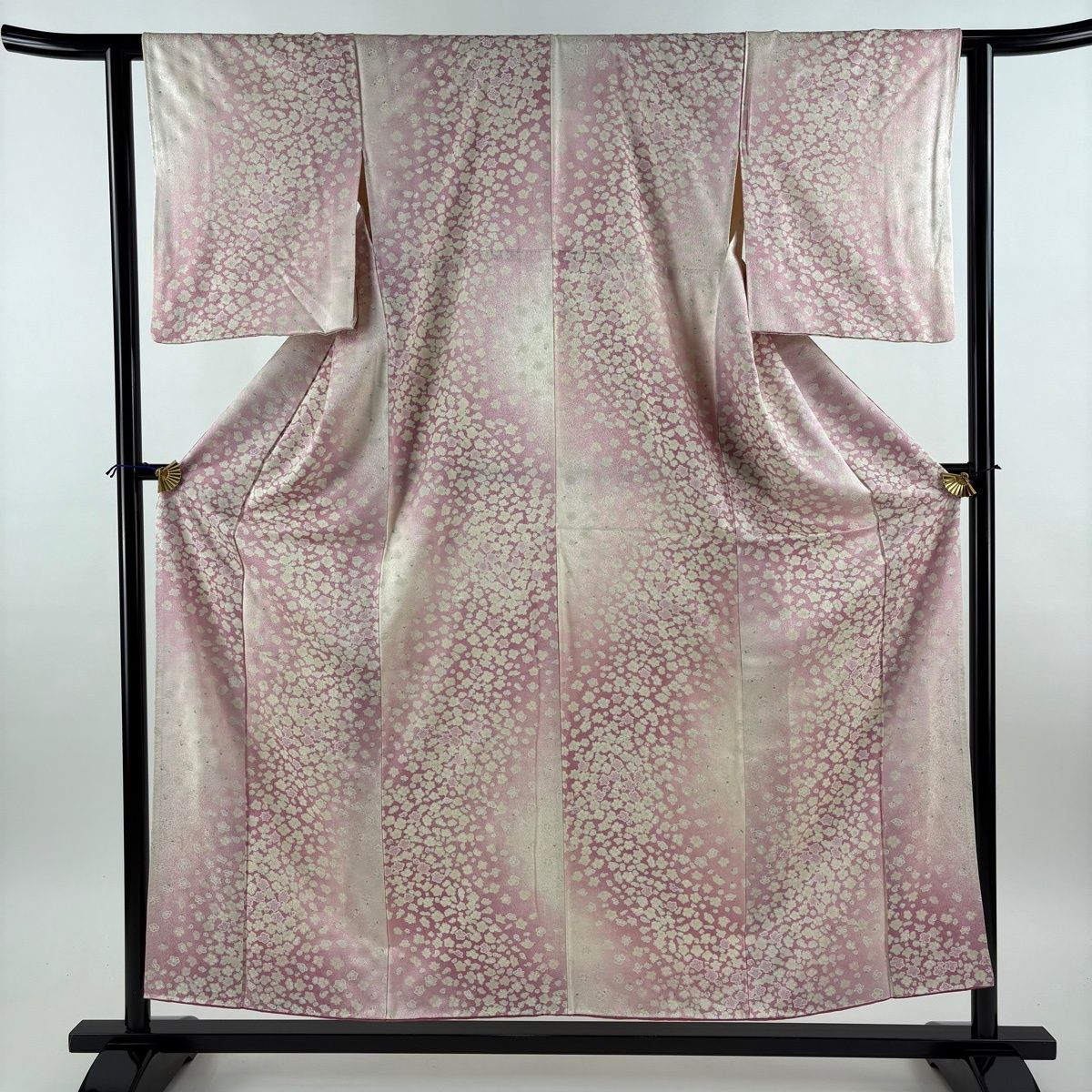 小紋 身丈156.5cm 裄丈62cm S 袷 桜 ぼかし 薄ピンク 正絹 優品 【中古