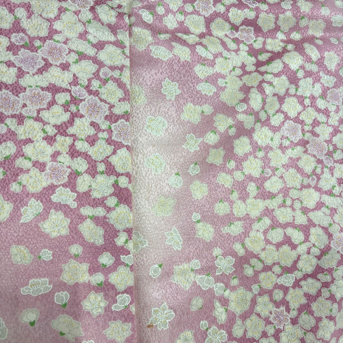 小紋 身丈156.5cm 裄丈62cm S 袷 桜 ぼかし 薄ピンク 正絹 優品 【中古