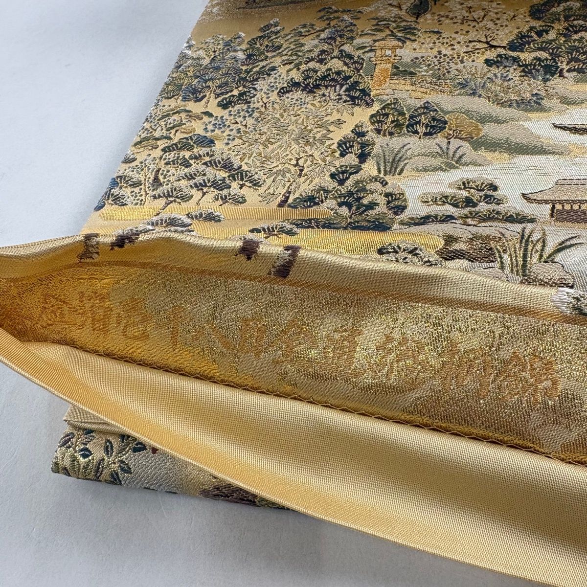 袋帯 秀品 華文 花唐草 刺繍 金銀糸 ベージュ 六通 正絹 【中古