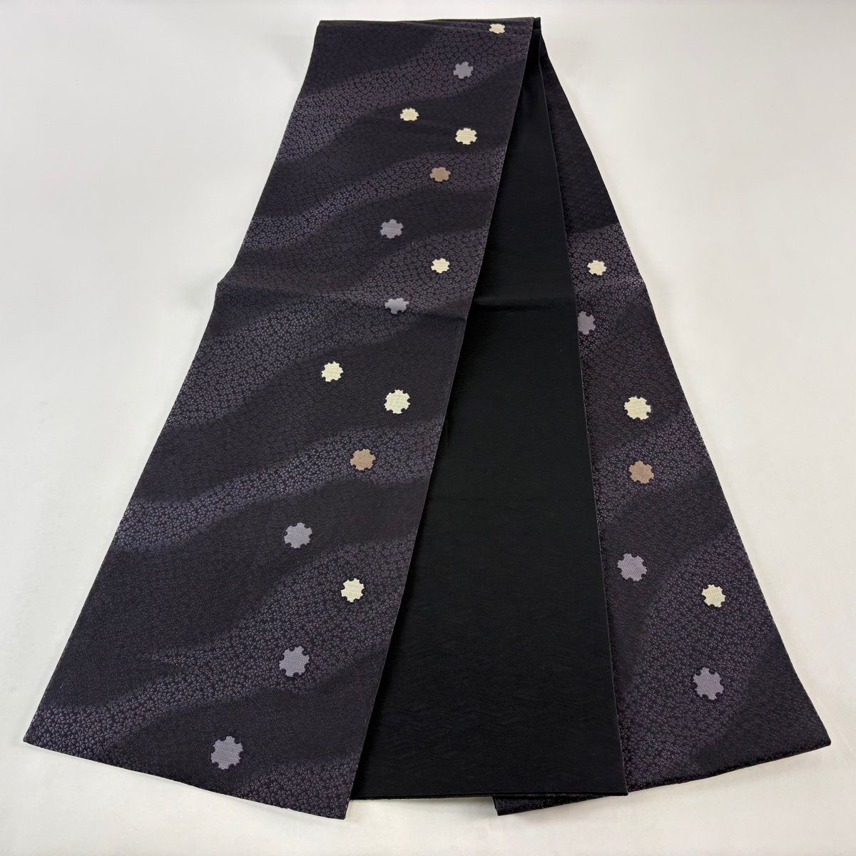 袋帯 秀品 雪輪 桜 刺繍 紫 六通 正絹 【中古】 - メルカリ